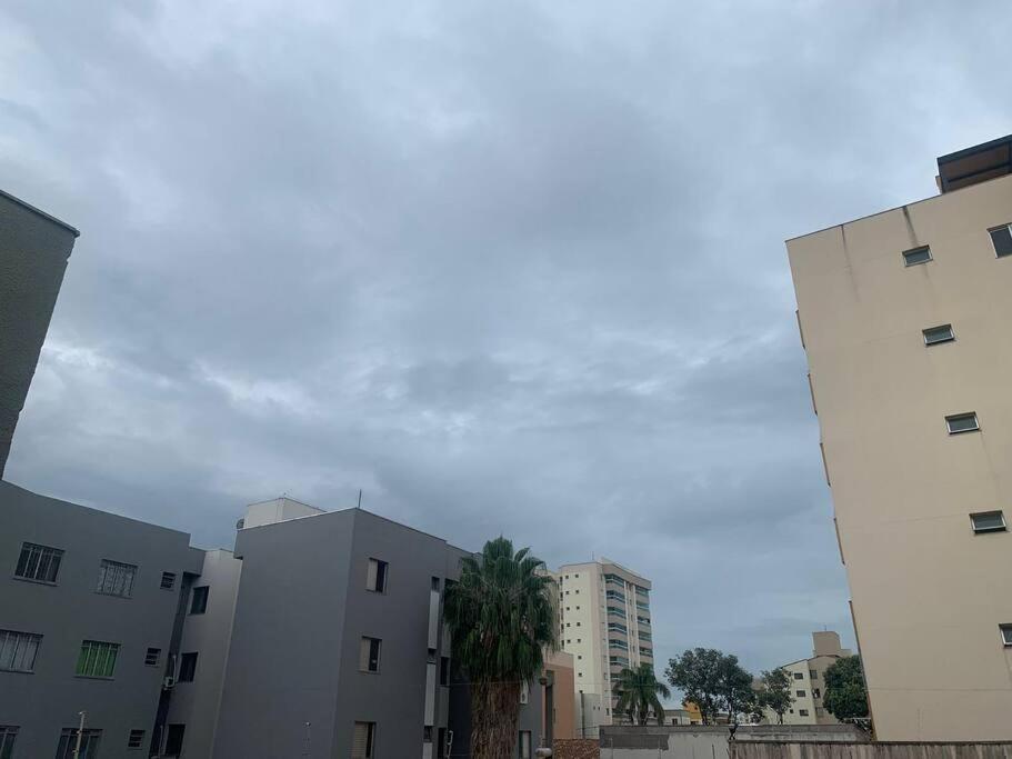 Apartamento Inteiro No Bairro Santa Monica Uberlandia Luaran gambar